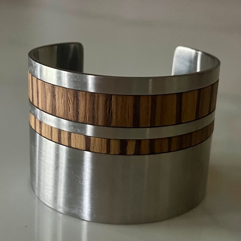 TiVi Artesian Cuff Bracelet